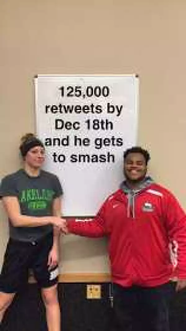 Pretty girl agrees to let guy smash her if he gets 125,000 retweets (photo)